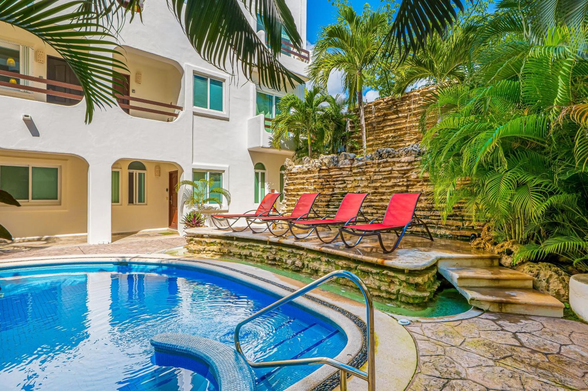 Beachside Haven At Playa Kaan Apartamento